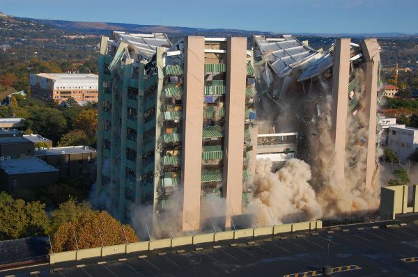 Building Removal in Elgin